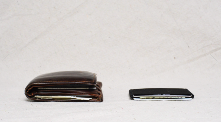 Infinity Wallet Compared to a Traditional Wallet